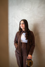 Brunette Brown Zipper Set