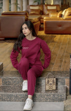 Viva Magenta Sweatshirt with Sweatpants